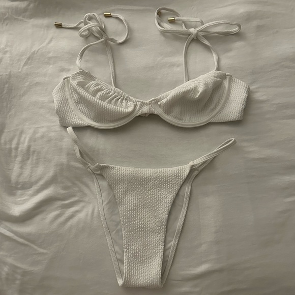 Monday Swimwear Other - Monday Swimwear White Underwire Ties and Cheeky Bottom Bikini Set